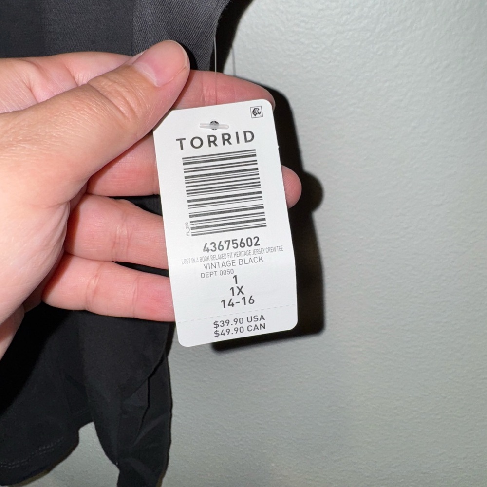 Torrid Charcoal Lost in a Book Graphic Tee - Picture 6 of 9